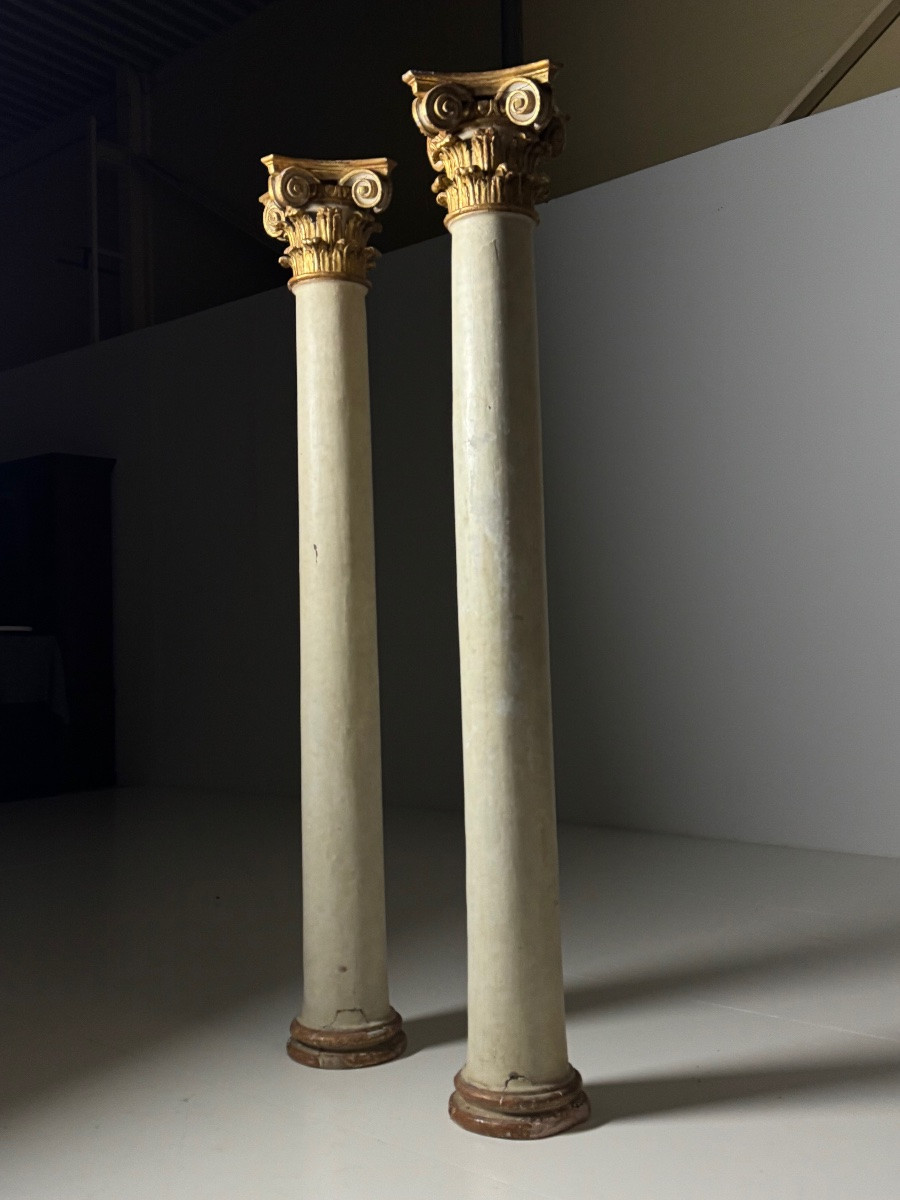 Colonnes du XVIIIe siècle avec chapiteaux dorés-photo-2