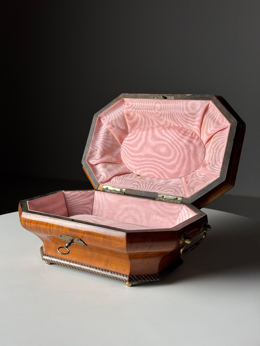 Boîte à musique décorée, XIXe siècle-photo-3