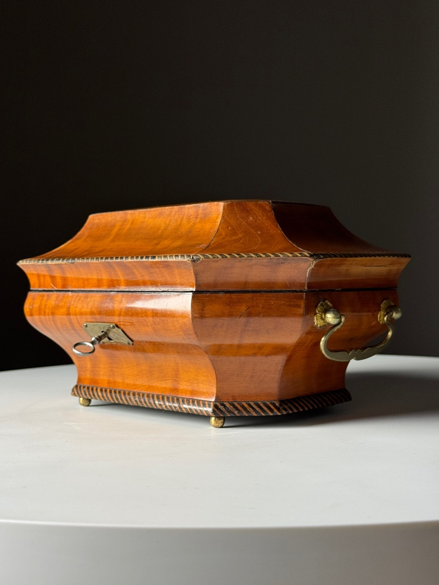 Boîte à musique décorée, XIXe siècle