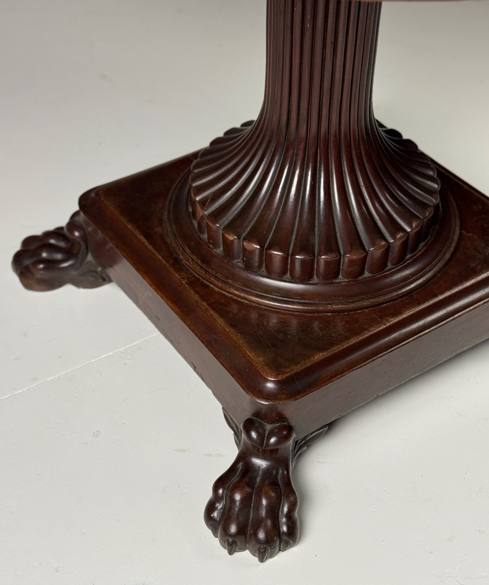 Table centrale en acajou, XIXe siècle-photo-6
