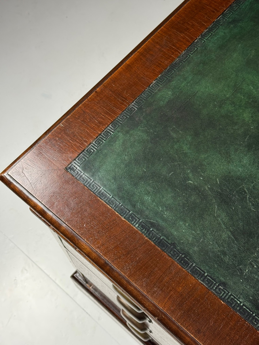 Classic English Desk, Circa 1900-photo-8