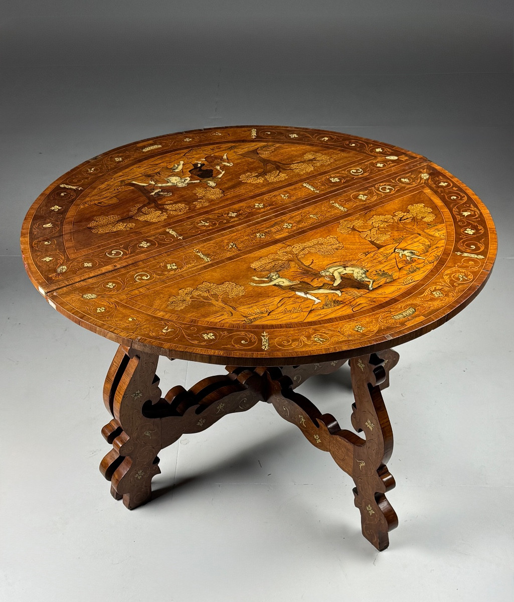 Set Of 2 Italian Demi-lune Tables From The 19th Century