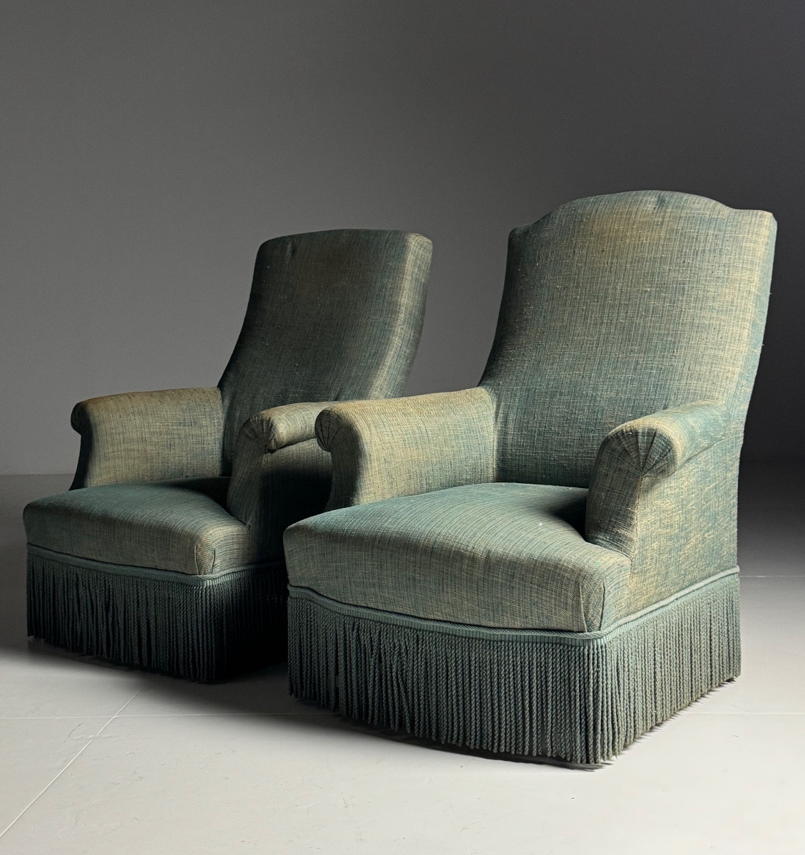 Lot de 2 bergères françaises, vers 1900