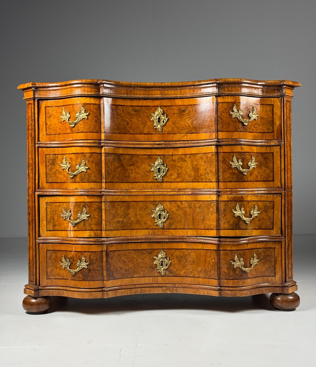 Commode danoise du XVIIIe siècle