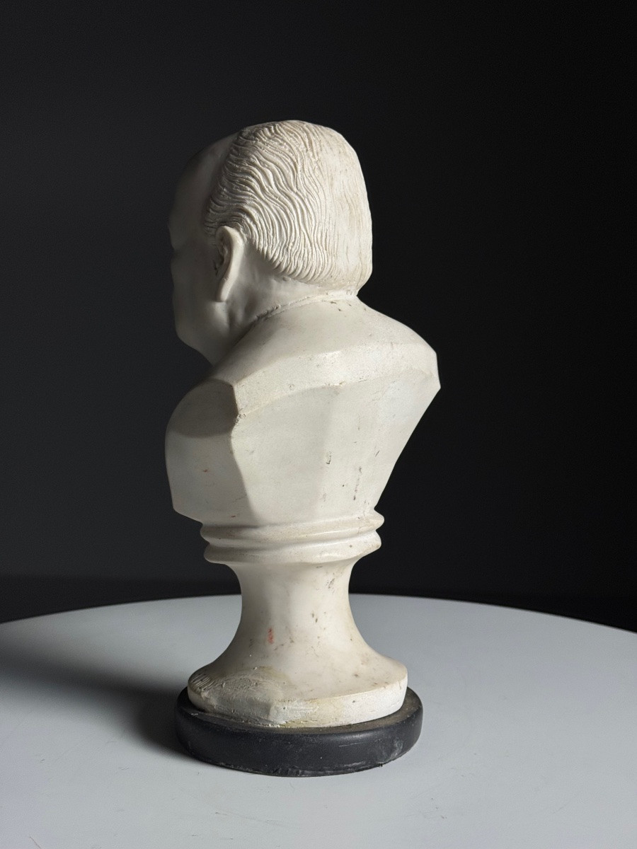 Cast Marble Bust Of Winston Churchill-photo-1