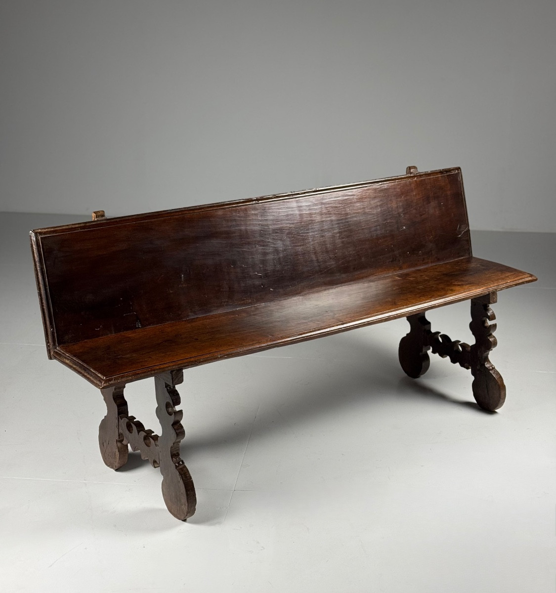 Banquette espagnole du XVIIIe siècle