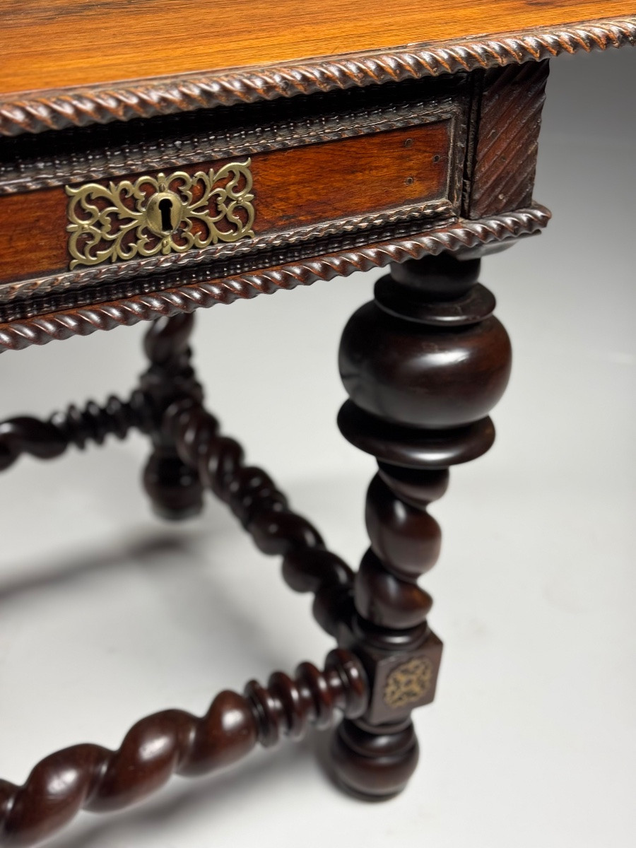 18th-century Portuguese Table-photo-5