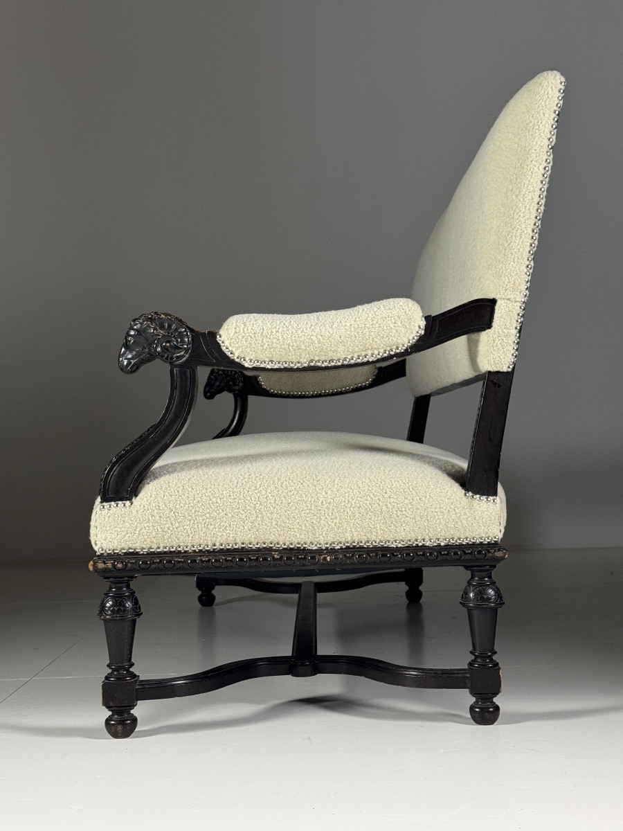 19th-century French Bench With Ram's Heads-photo-6