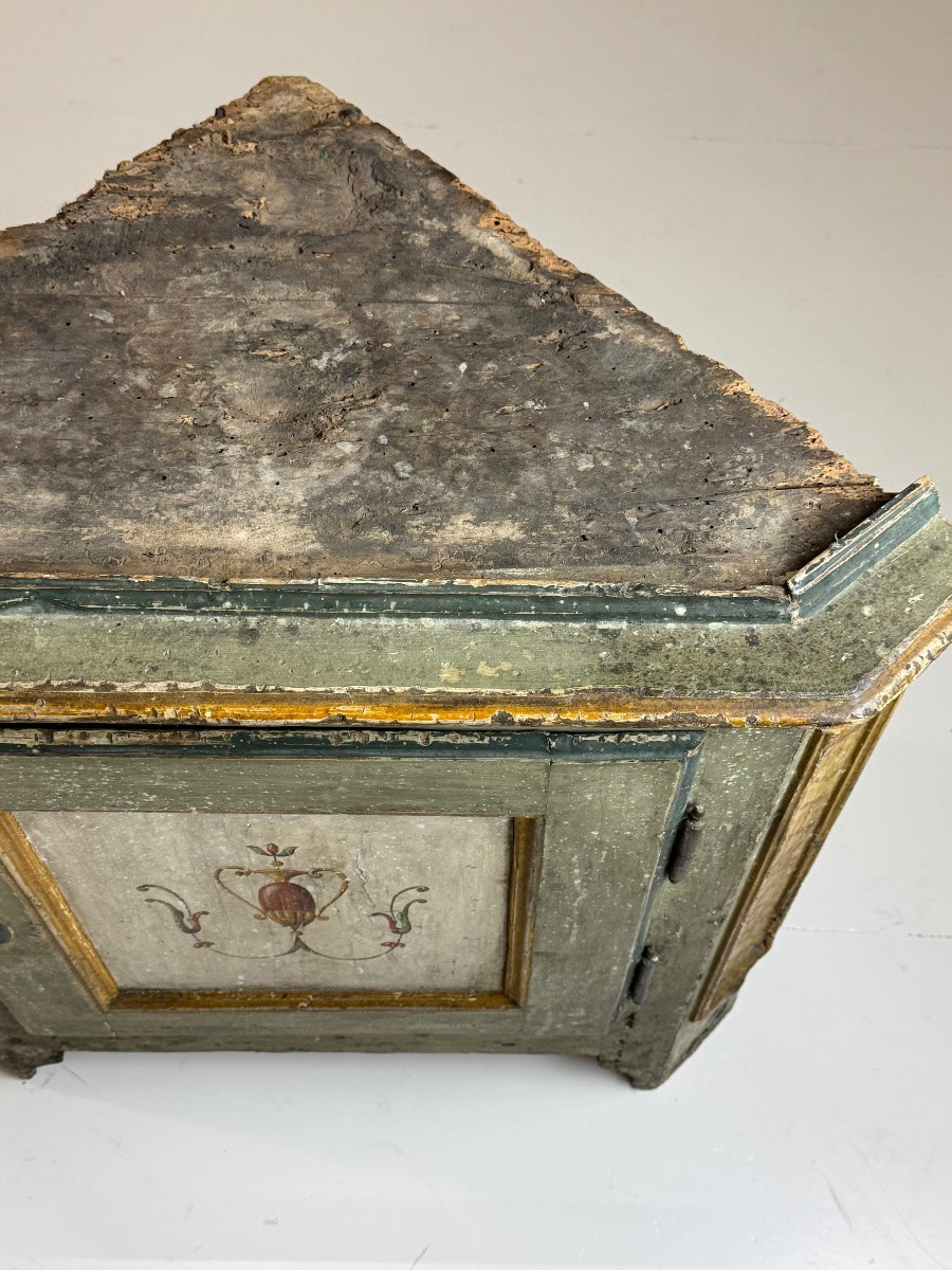 Armoire d'angle suédoise du XVIIIe siècle-photo-3