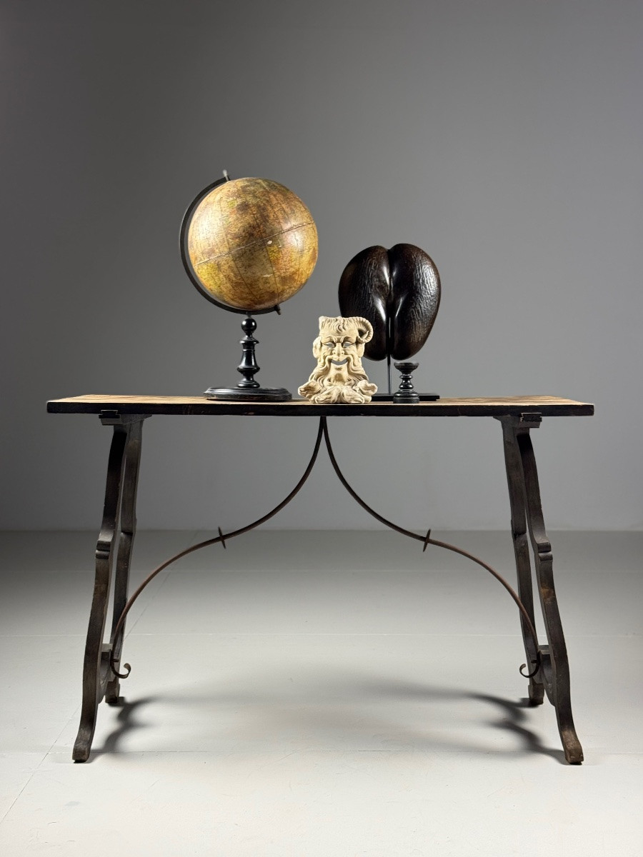 Table d'appoint espagnole du XIXe siècle-photo-5