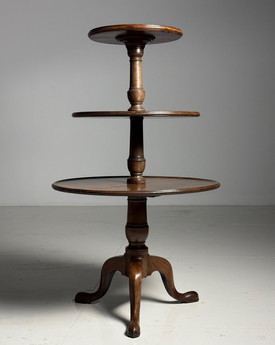 Table à plateau tripode anglaise en acajou