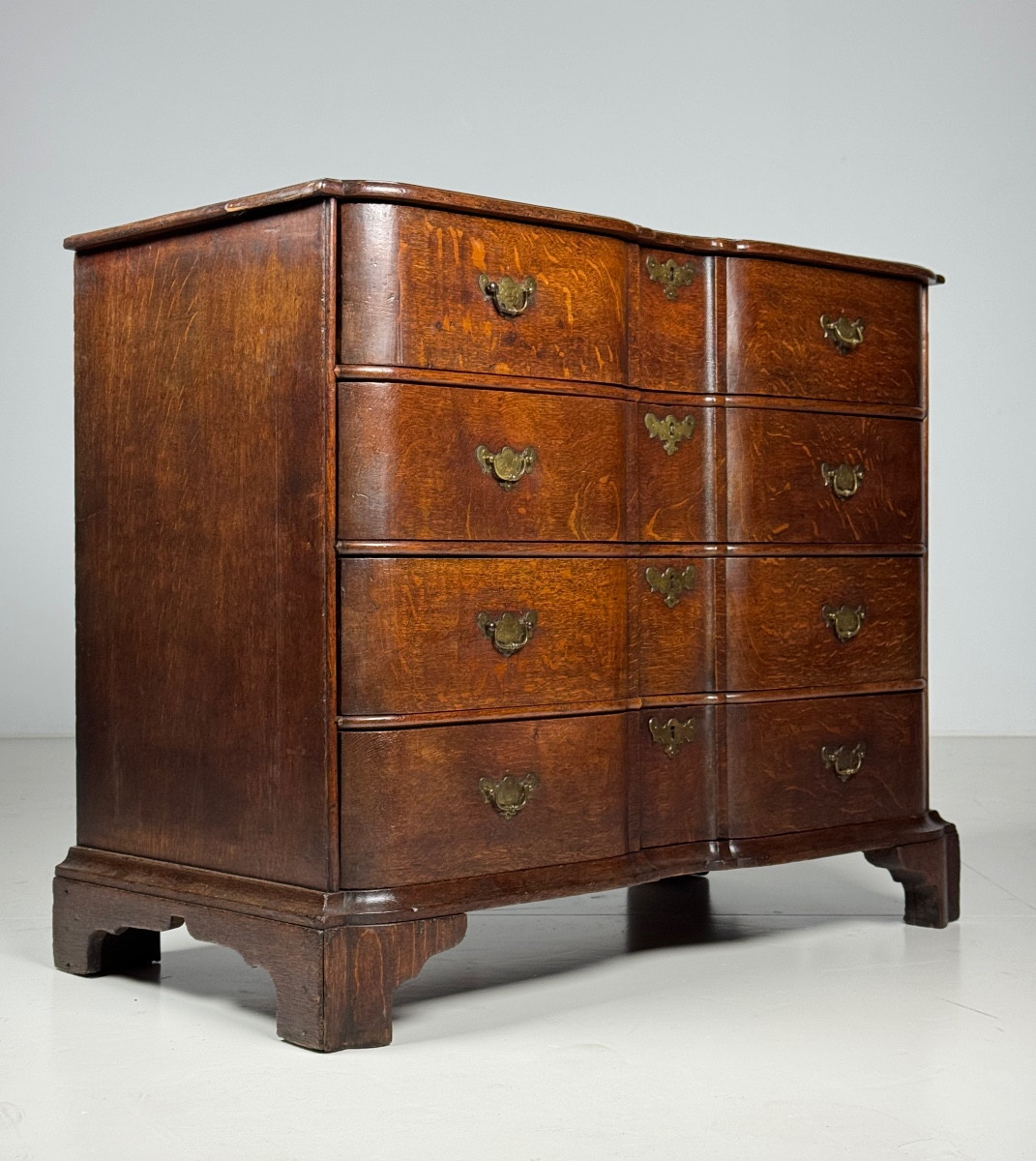 Commode hollandaise en chêne, 1760