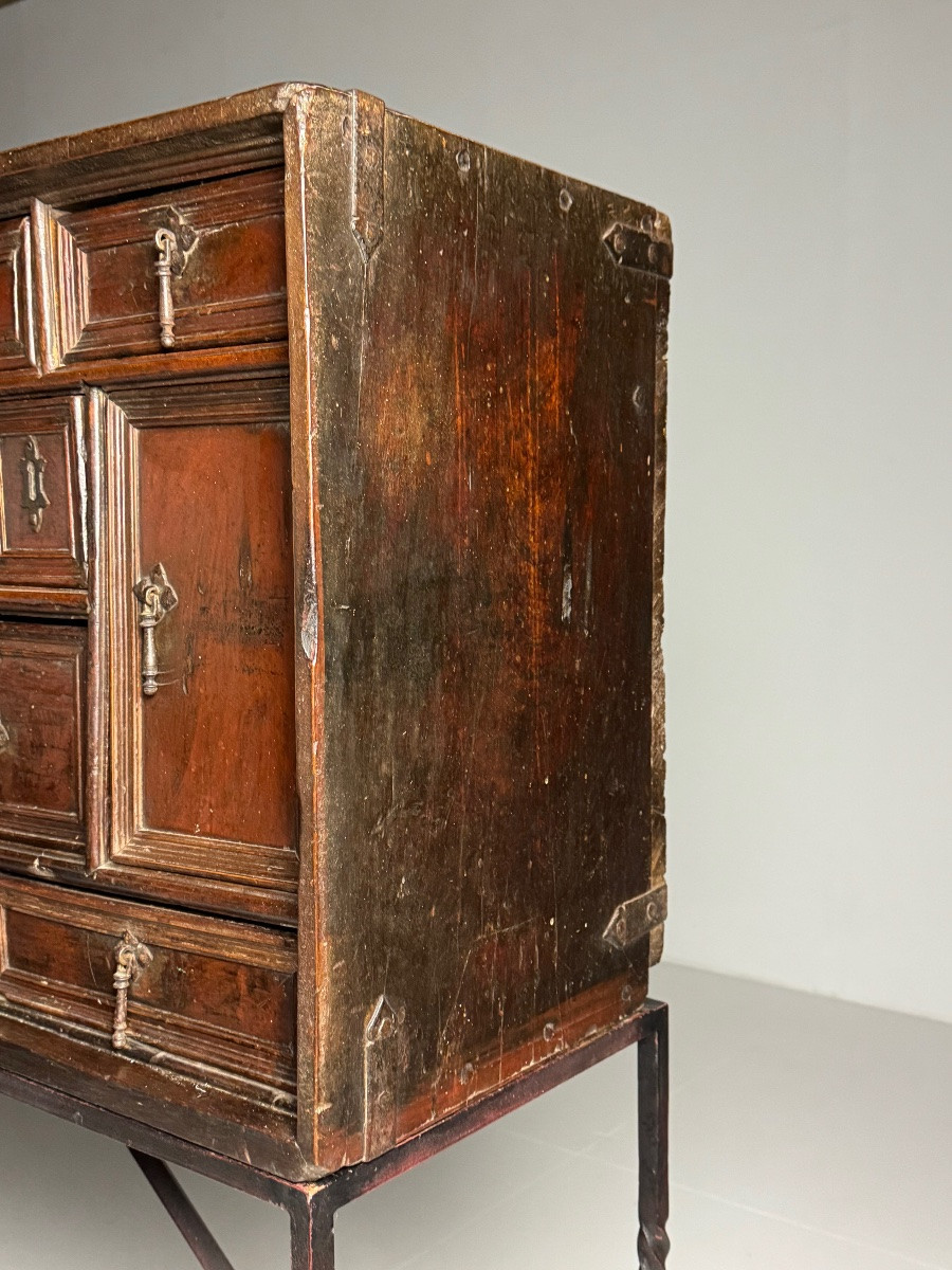 Spanish Vargueño, Circa 1700, Walnut Wood-photo-1