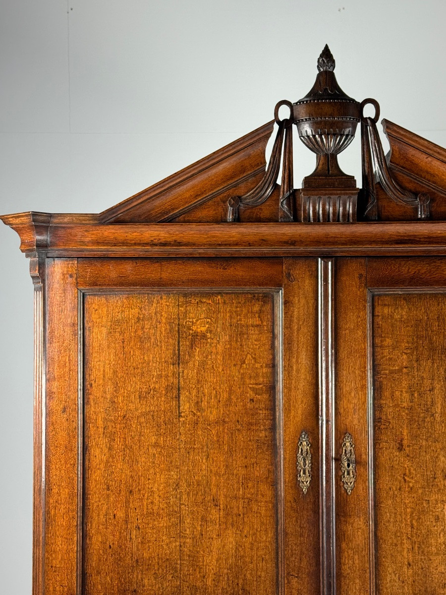 Cabinet hollandais en chêne du XVIIIe siècle-photo-3