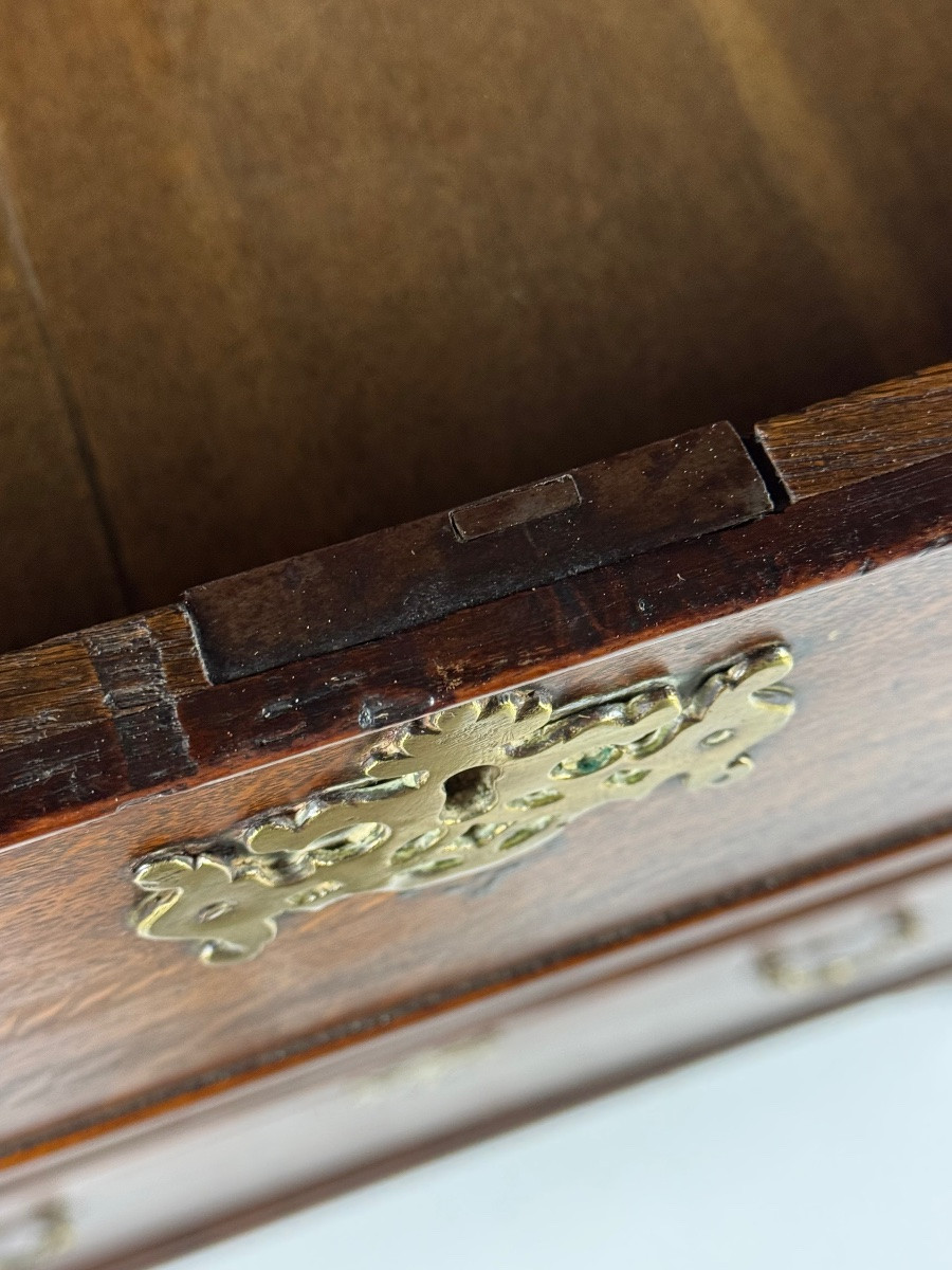 Commode anglaise du XVIIIe siècle-photo-1