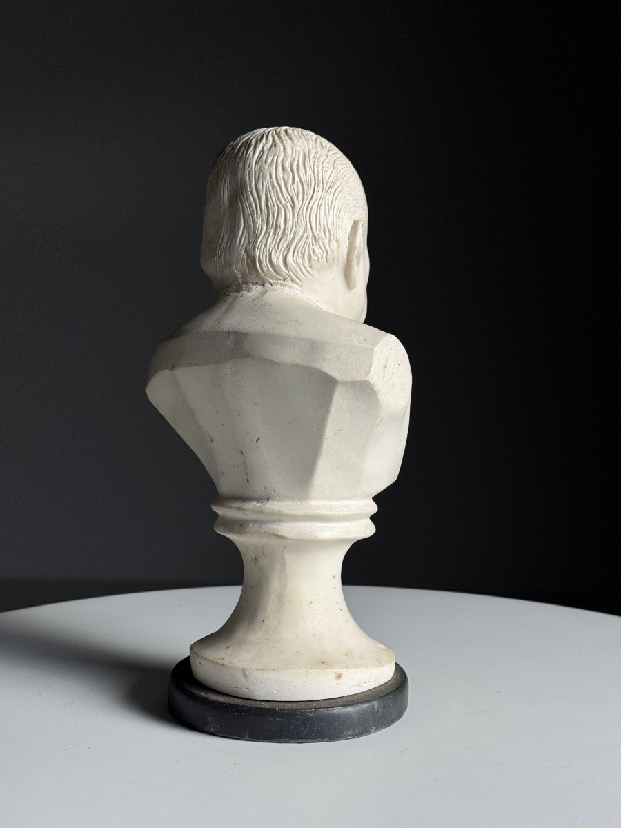 Buste de Winston Churchill en marbre coulé-photo-4
