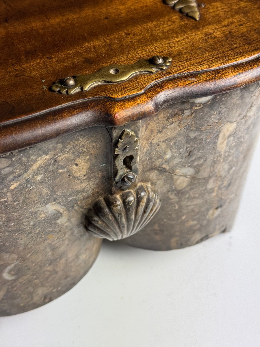 18th-century Marble Viscera Box-photo-3