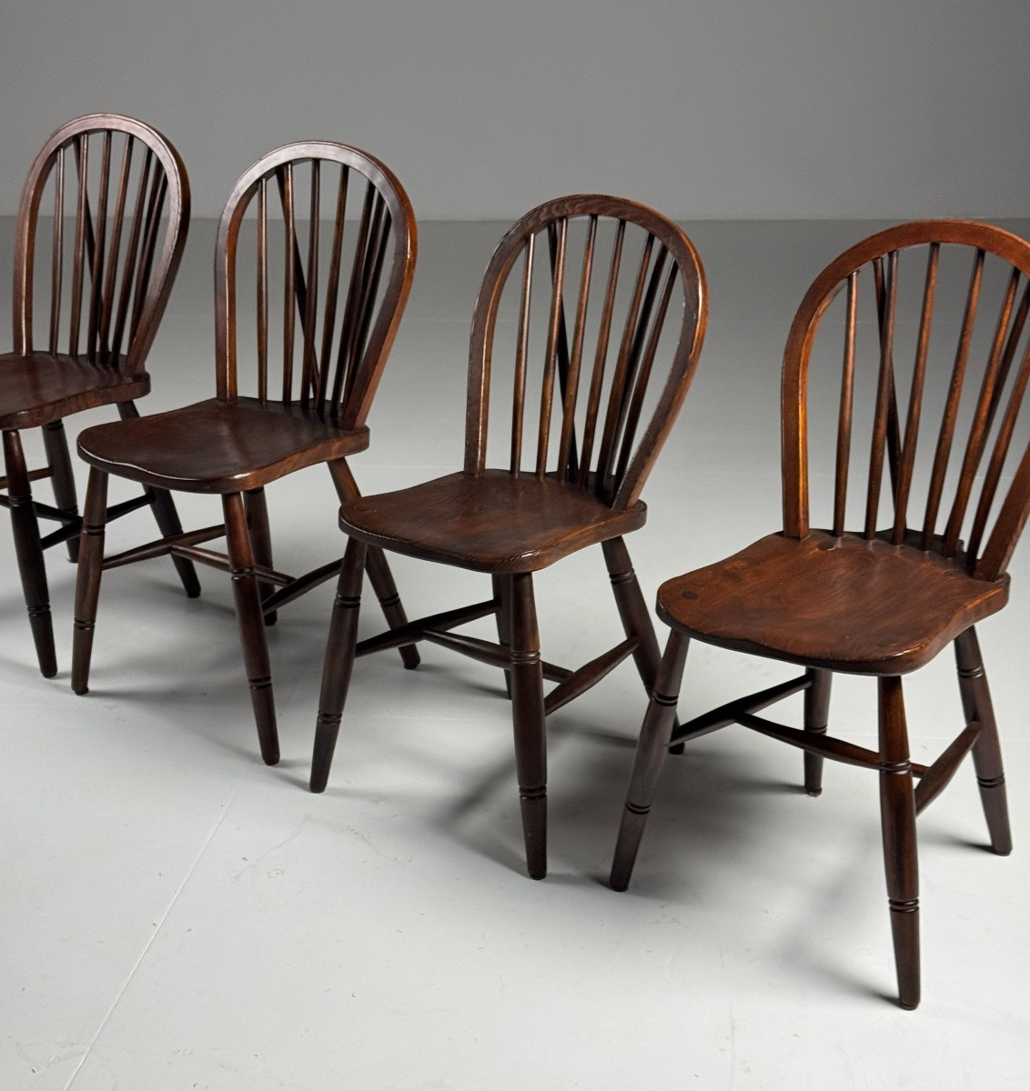 Set Of 4 Windsor Dining Chairs
