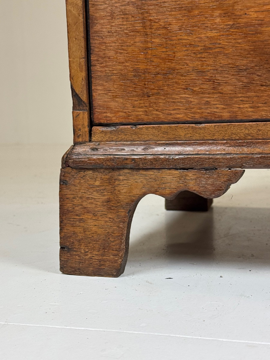 Antique English Chest Of Drawers, Circa 1800-photo-1