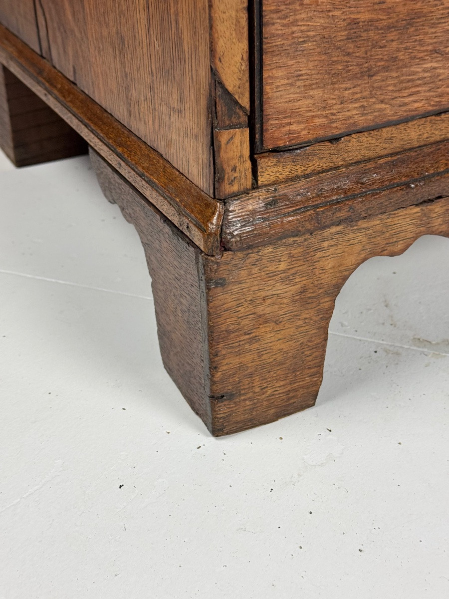 Antique English Chest Of Drawers, Circa 1800-photo-5