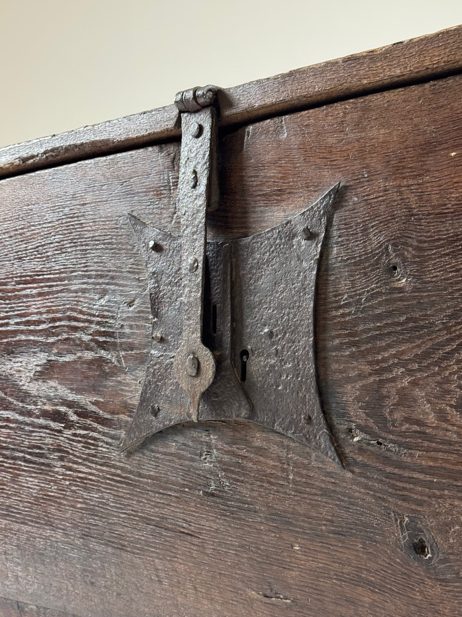 17th-century Stollentruhe Chest-photo-2