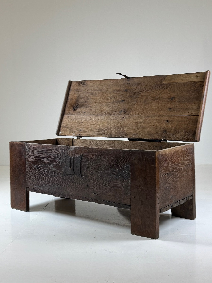 17th-century Stollentruhe Chest-photo-6