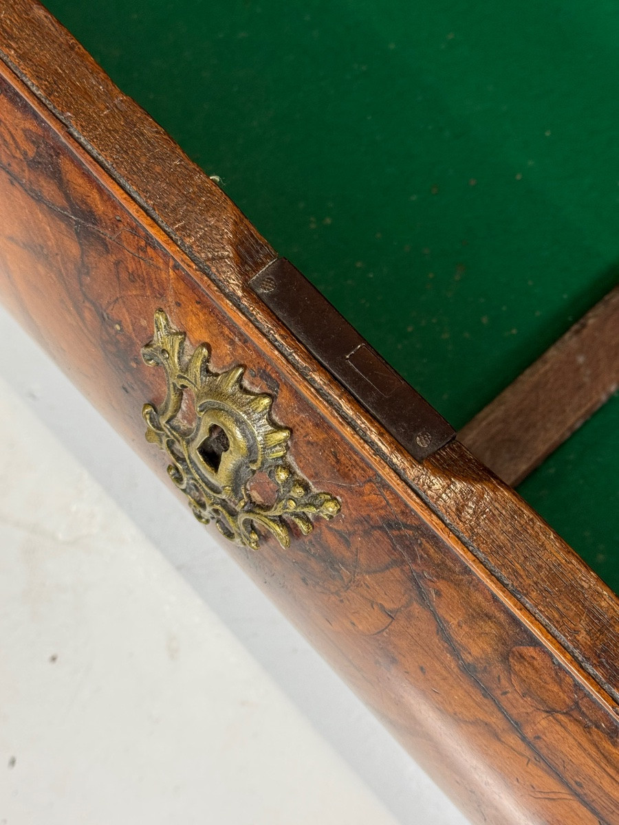 Buffet en ronce de noyer Hollandais vers 1740-photo-1