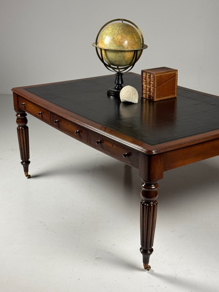 English Mahogany Desk, Circa 1900-photo-1
