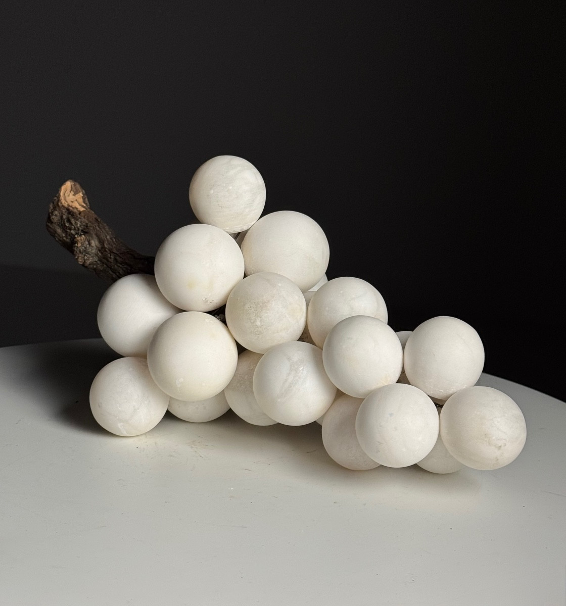 Alabâtre, grappe de raisin, blanc vintage