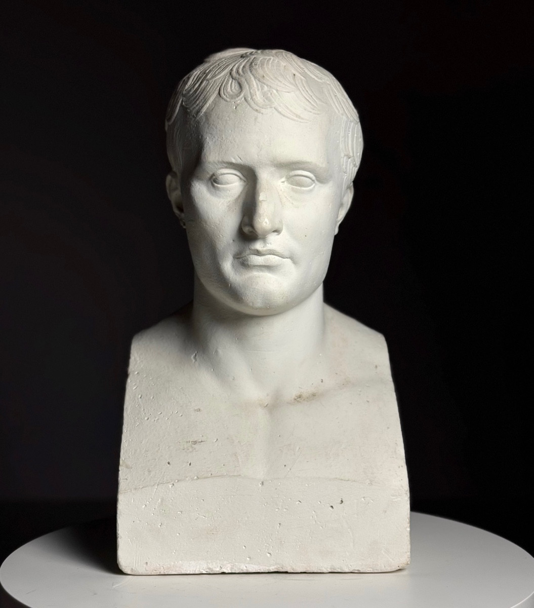 Buste en plâtre de Napoléon datant de la fin du XXe siècle