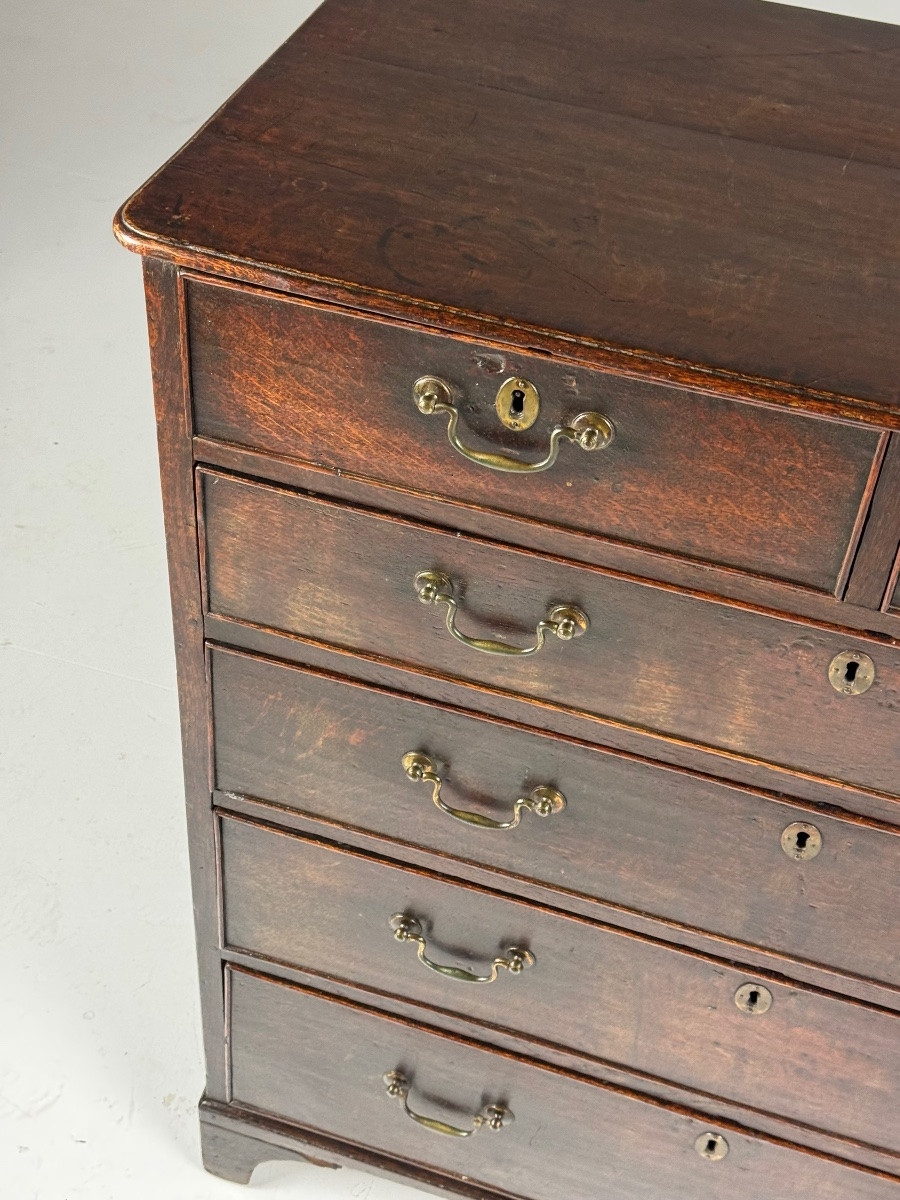 18th Century English Chest Of Drawers-photo-6