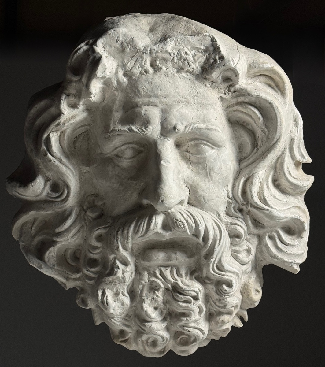 Tête gigantesque de Zeus, XXe siècle, plâtre