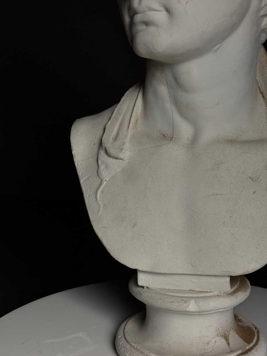 Buste en plâtre de l'empereur Auguste -photo-7