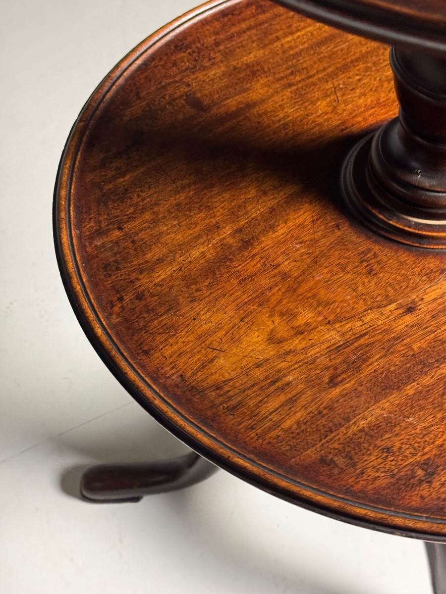 19th Century English Mahogany Tripod Shelf-photo-4