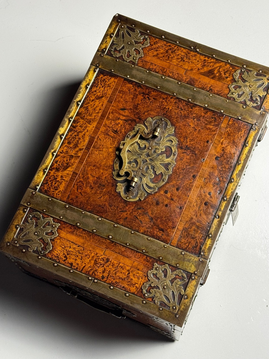 18th-century Dutch Chest, Possibly Of Colonial Origin-photo-2