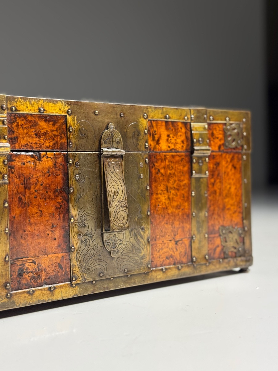 18th-century Dutch Chest, Possibly Of Colonial Origin-photo-4