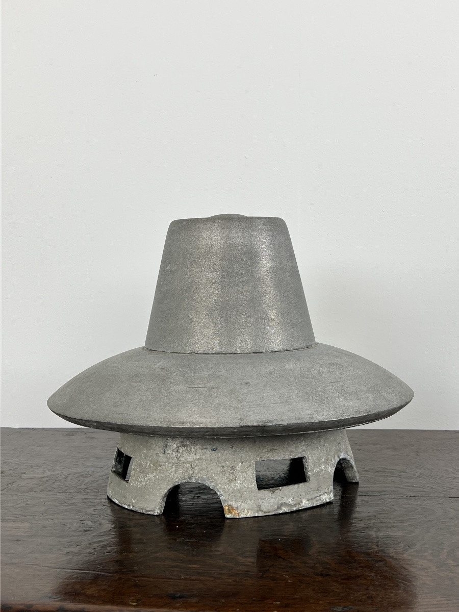 Vintage Aluminum Hat Mold-photo-5