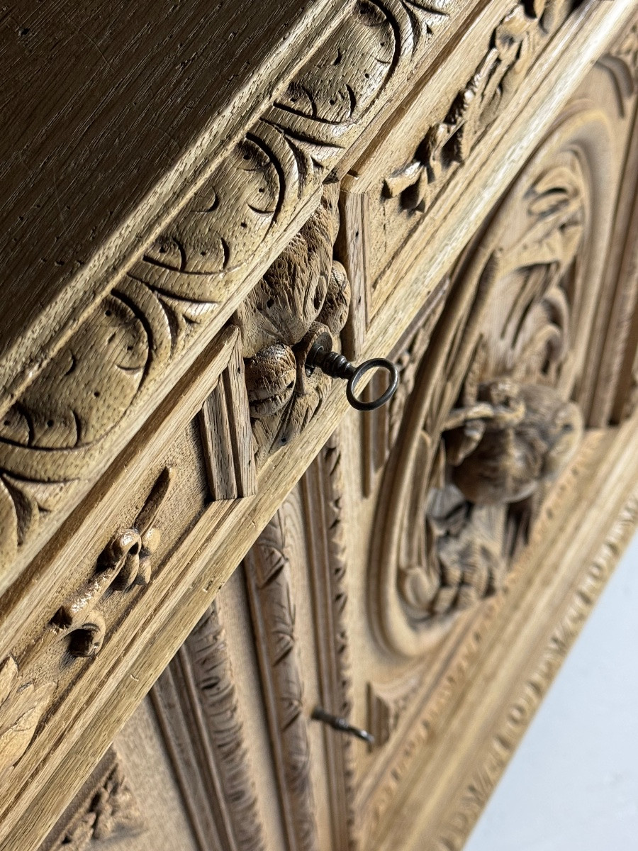 Carved Oak Sideboard, 19th Century-photo-3