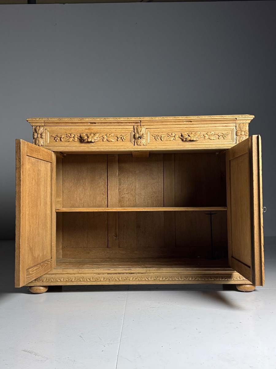 Carved Oak Sideboard, 19th Century-photo-1