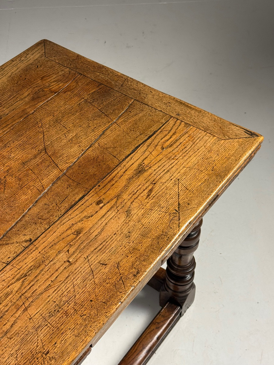 English Extensible Table, Circa 1700-photo-4