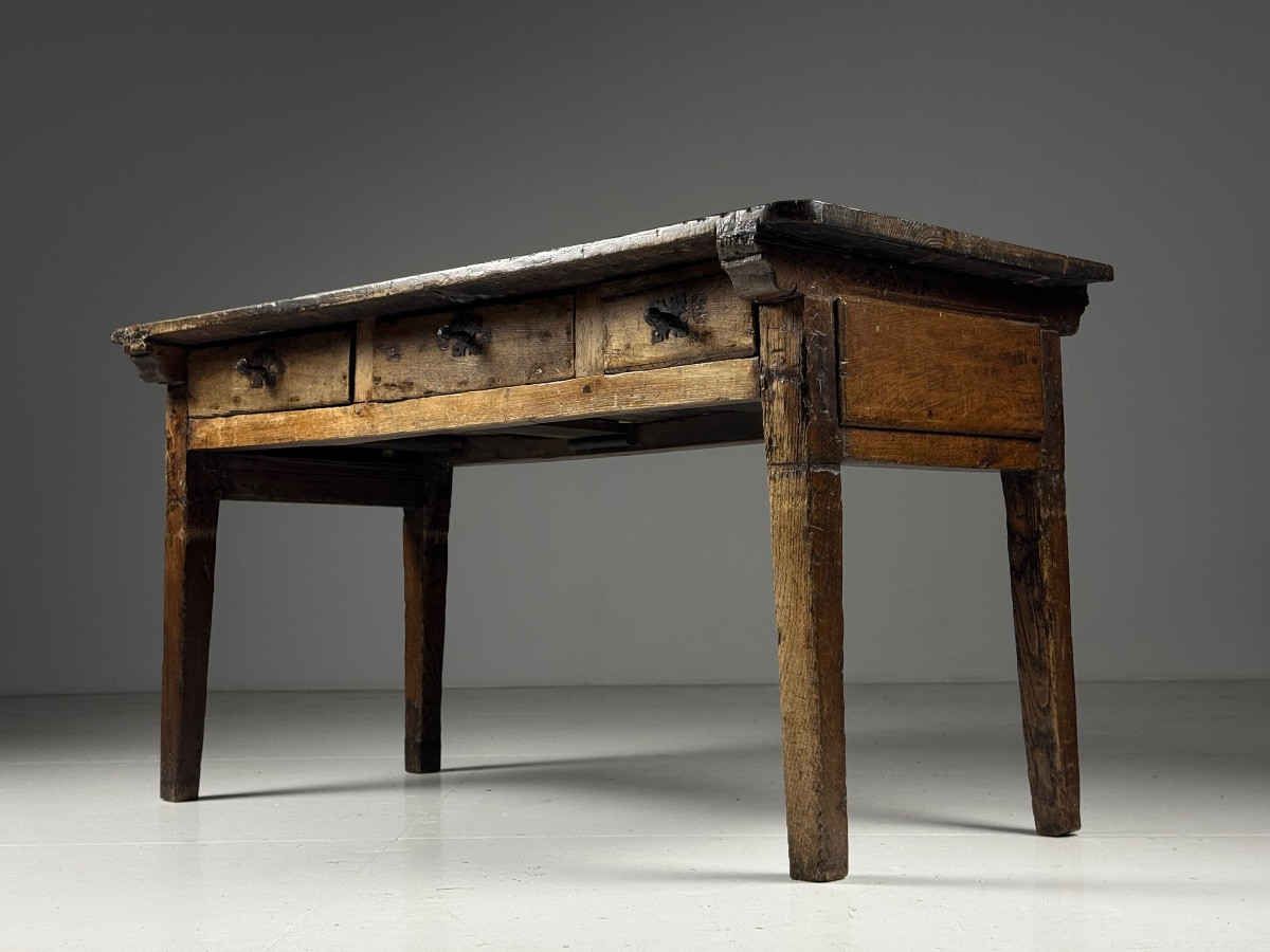 18th-century Spanish Table-photo-8