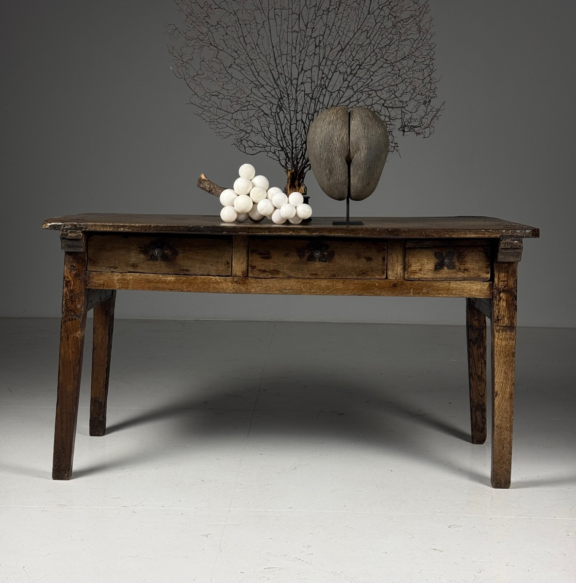 18th-century Spanish Table
