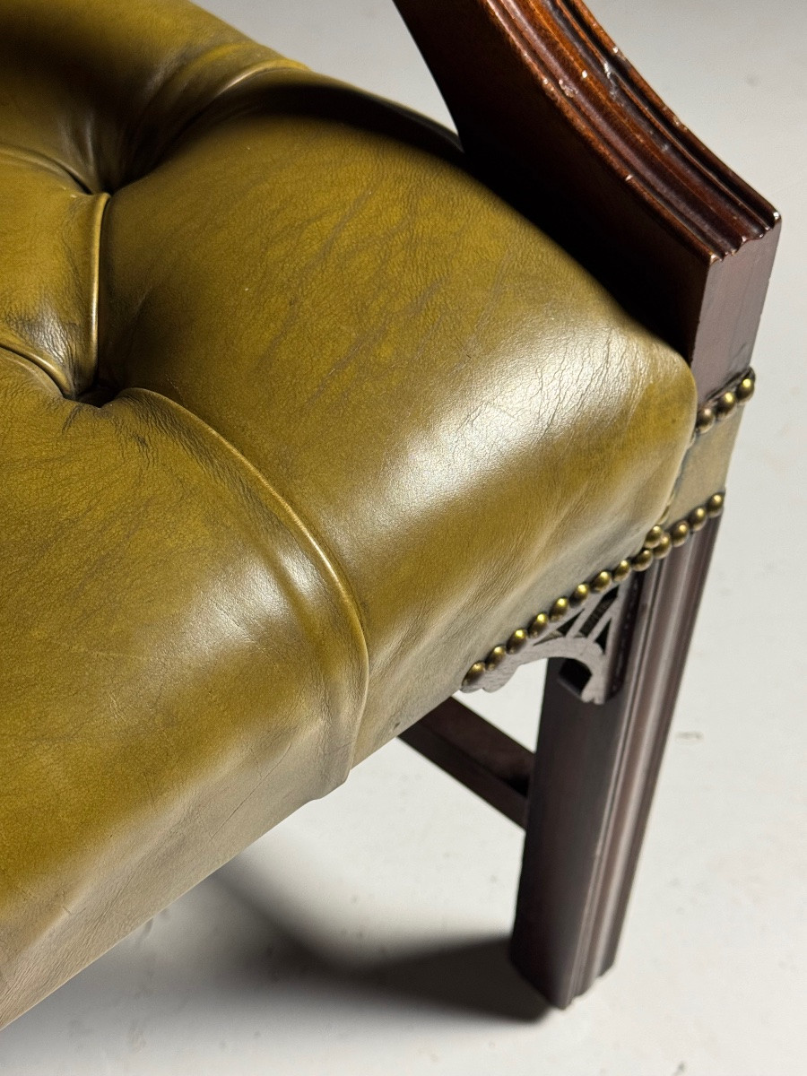 Chaise de bureau classique capitonnée-photo-6