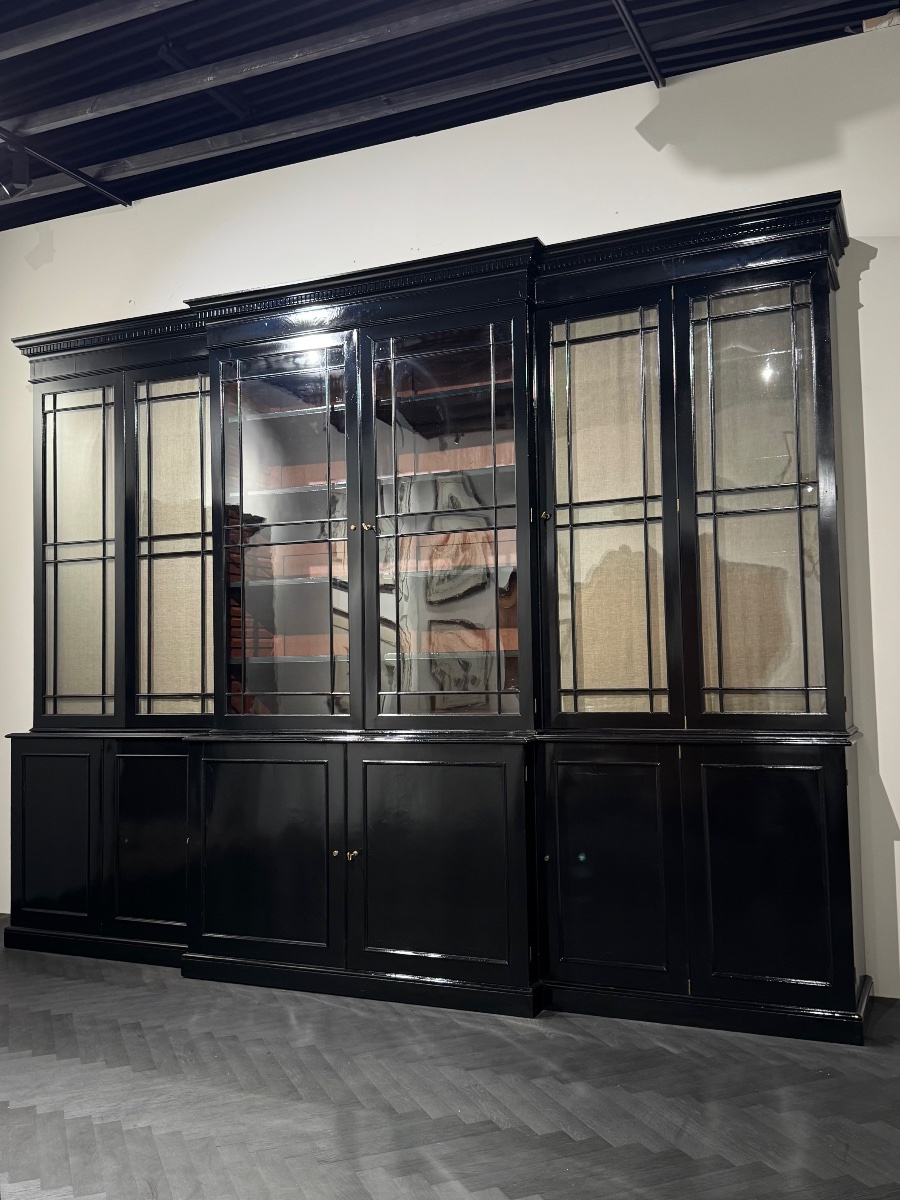 Bibliothèque anglaise à façade en saillie, XIXe siècle, noire -photo-4