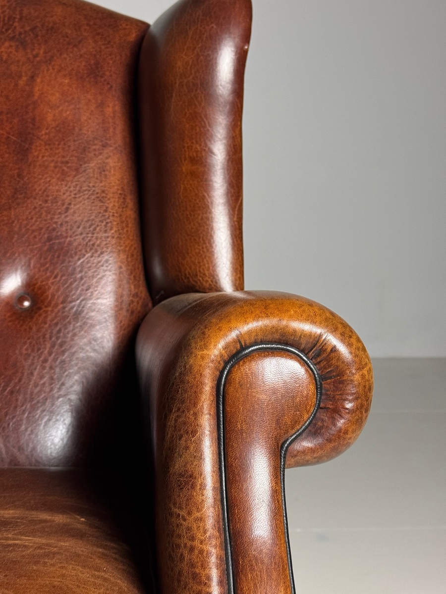 Fauteuil à oreilles en cuir de mouton-photo-5