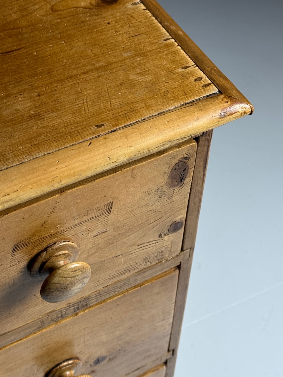 Commode en pin anglais du XIXe siècle-photo-4