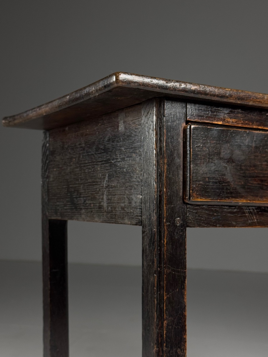 17th Century English Table-photo-3