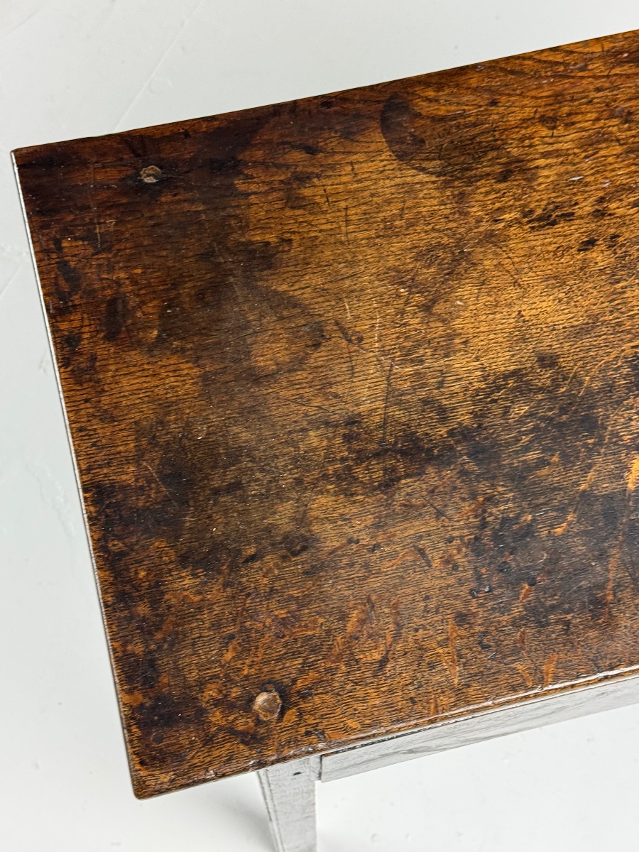 17th Century English Table-photo-4
