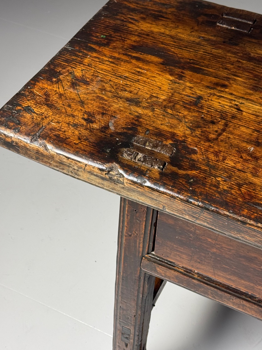 20th Century Chinese Table-photo-1