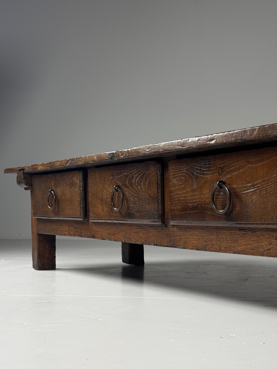 Table basse espagnole du XVIIIe siècle-photo-3